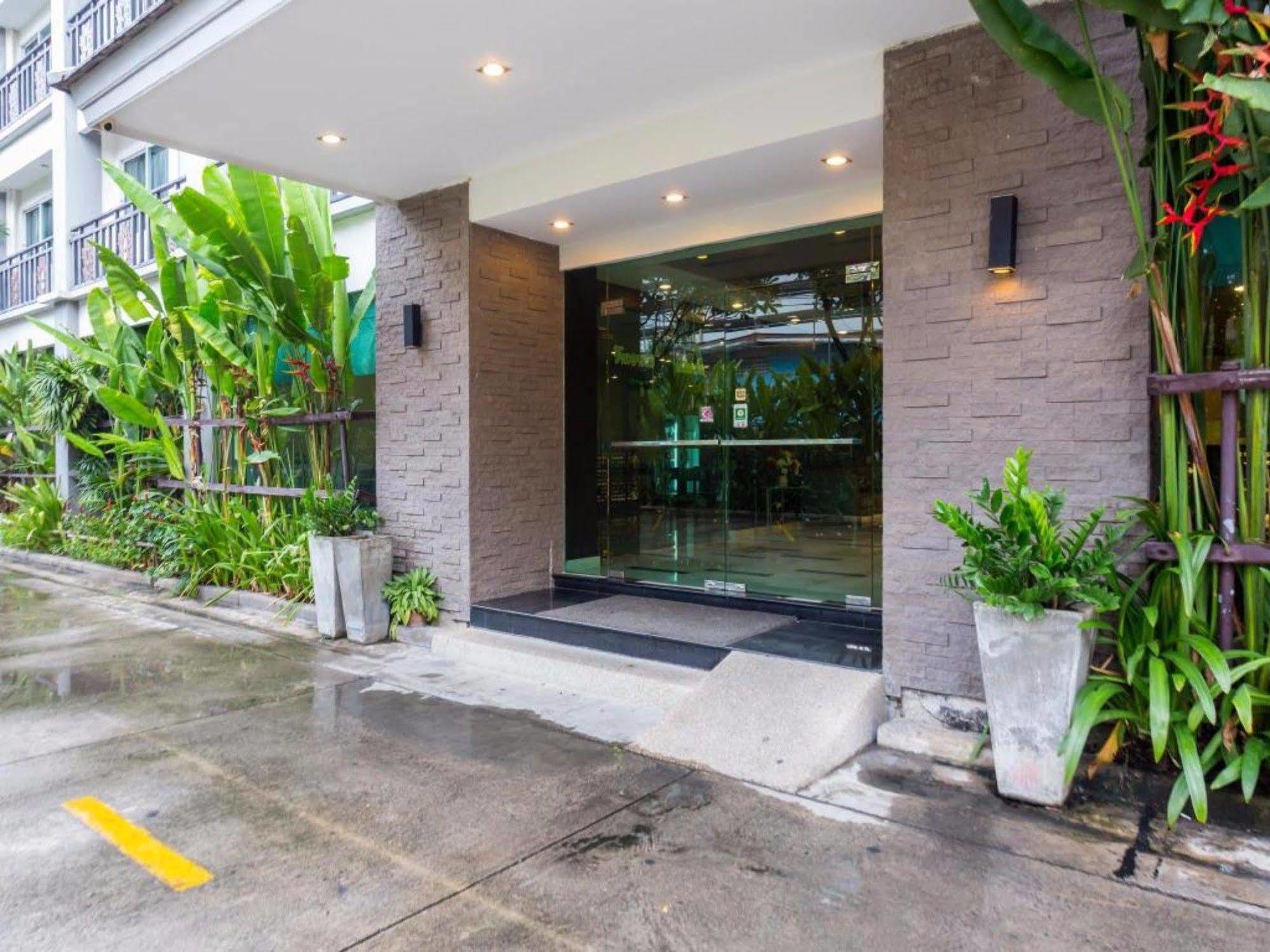 14 Resort Bangkok Eksteriør bilde